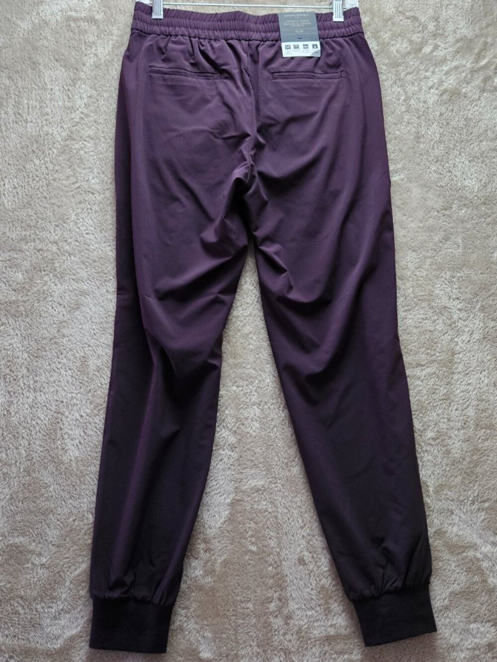 NWT Banana Republic Airstretch Joggers Wine Purple Colour Pants Women's Size XS - Picture 2 of 9